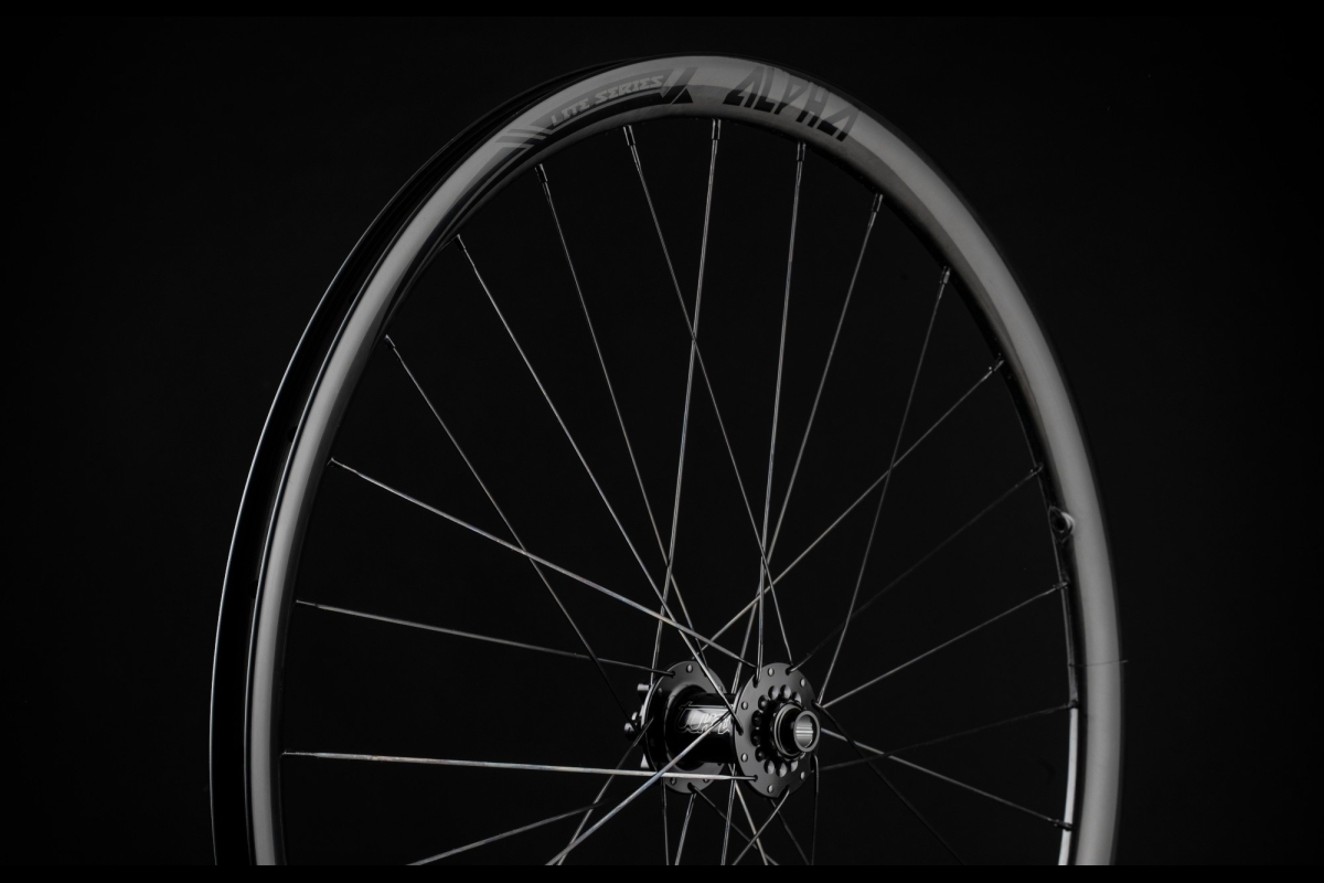 CR  JANTE CARBONE LITE SERIE ROUTE DISC BOYAU